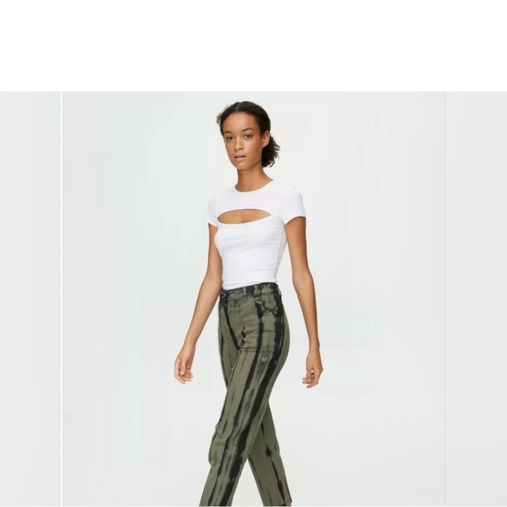 Stylish Green and Black Tie-Dye Women Jeans - Picture 2 of 15